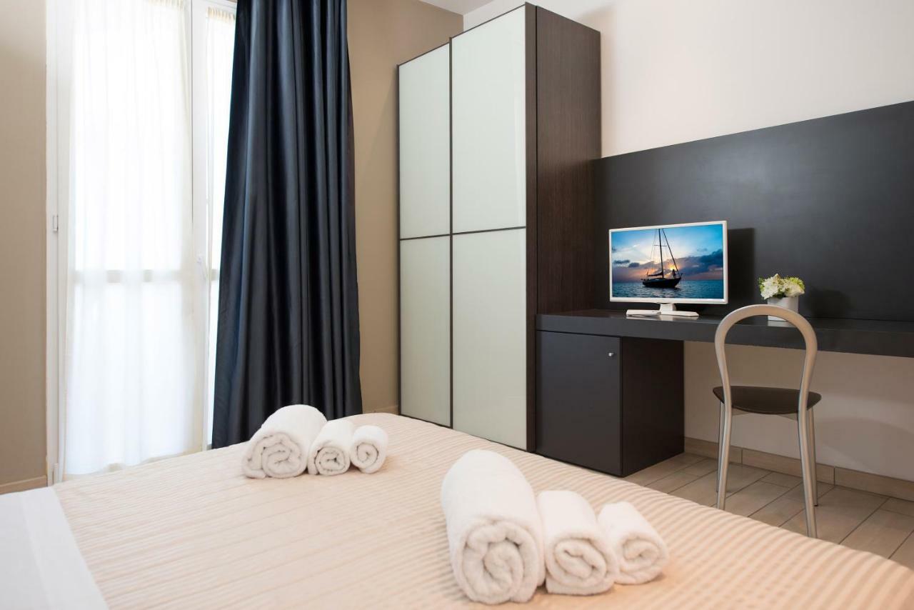 Hotel Fiamma Cesenatico Esterno foto