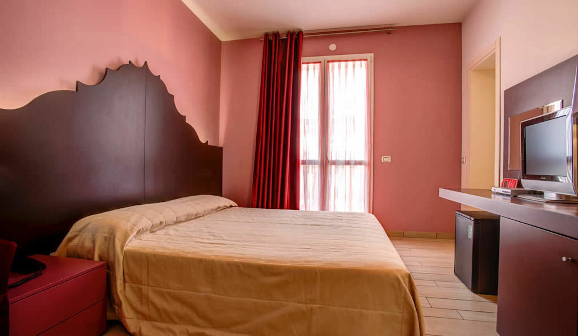 Hotel Fiamma Cesenatico Esterno foto