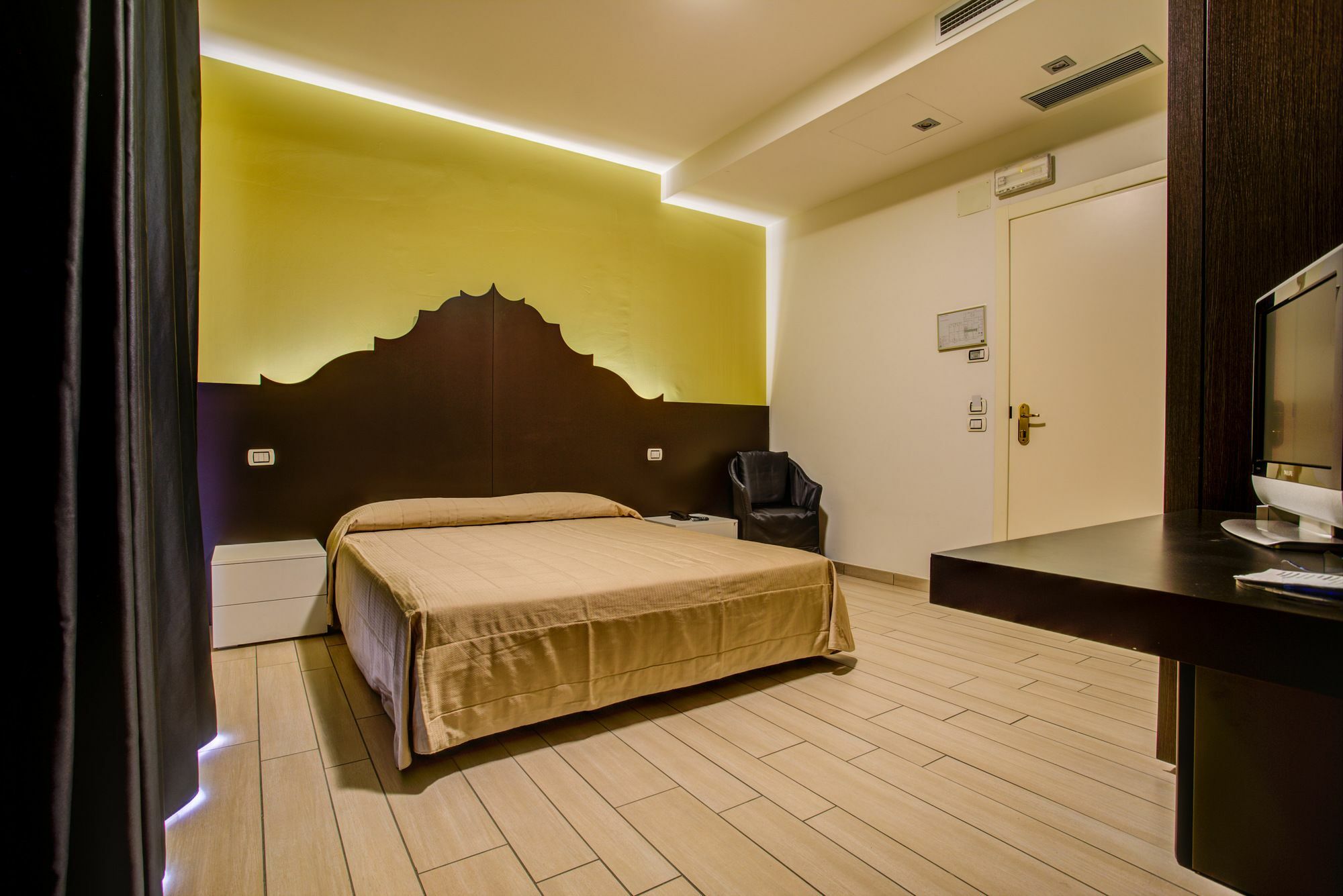 Hotel Fiamma Cesenatico Esterno foto