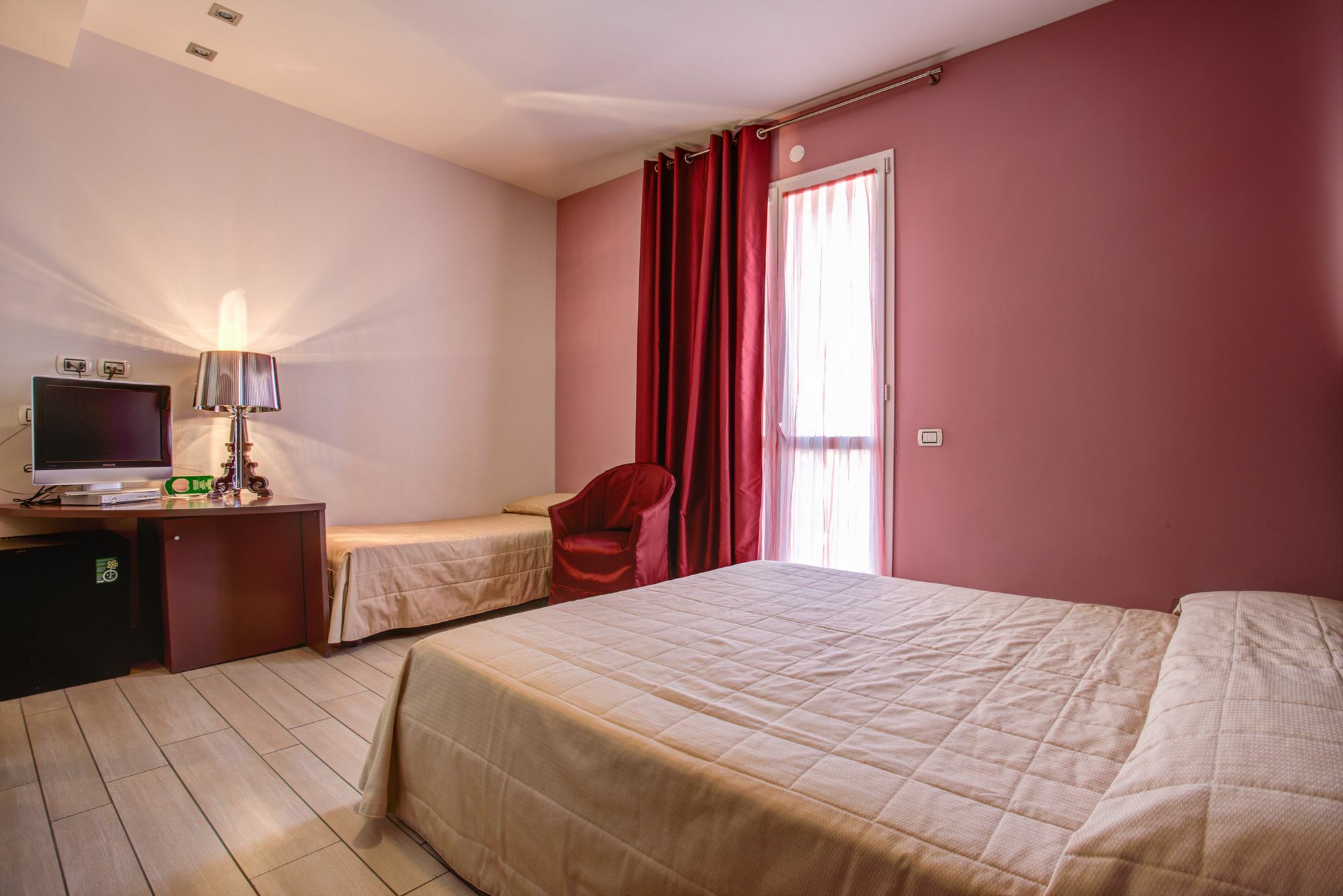 Hotel Fiamma Cesenatico Esterno foto